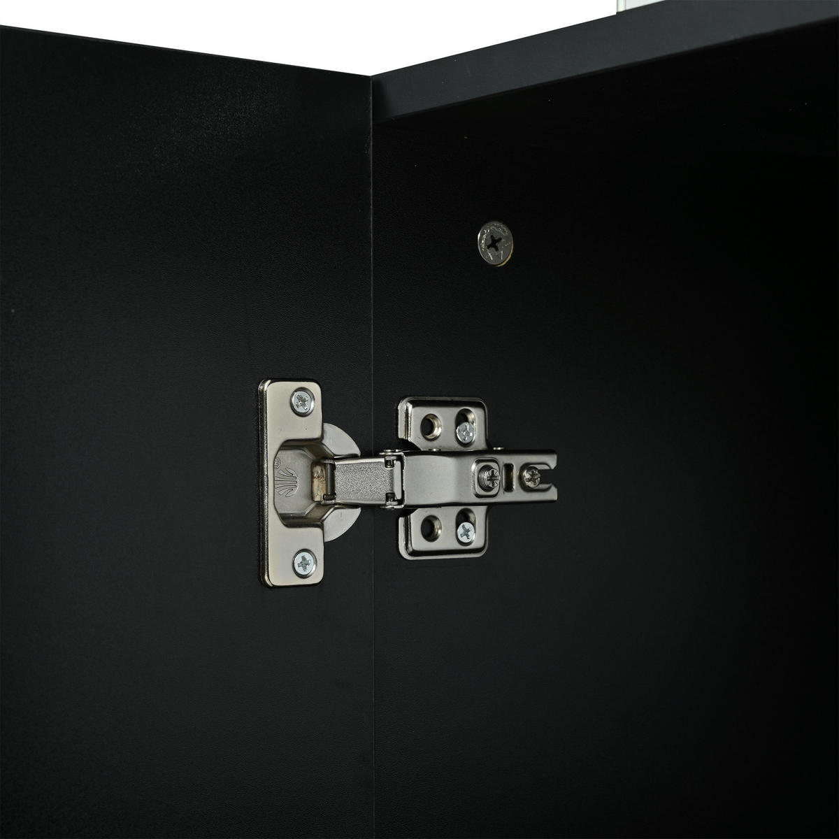 SIDEBOARD schwarz aus Spanplatte mit Hochglanz-Elementen und App-gesteuerter RGB-LED 140 × 38 × 72 cm - Schwarz, Holzwerkstoff (140/72.5/35cm) - Luhomfu