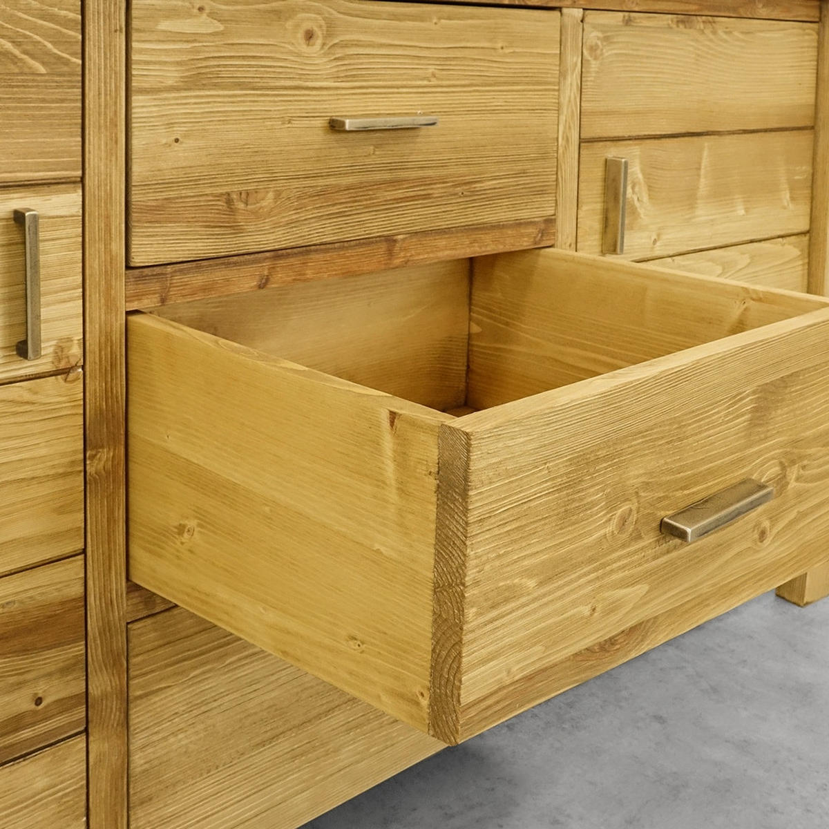 KOMMODE aus Massivholz MIDLAND - Honig, Holz (160/85/46cm) - Seart