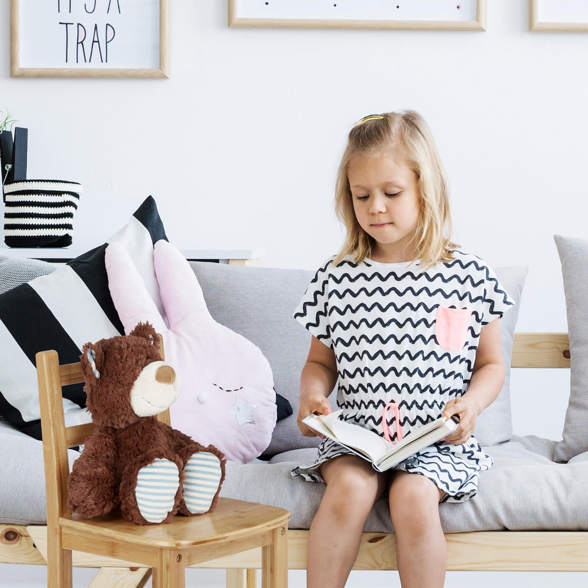 KINDERSTUHL - Hellbraun, Holz (28.5/50/28cm) - Relaxdays
