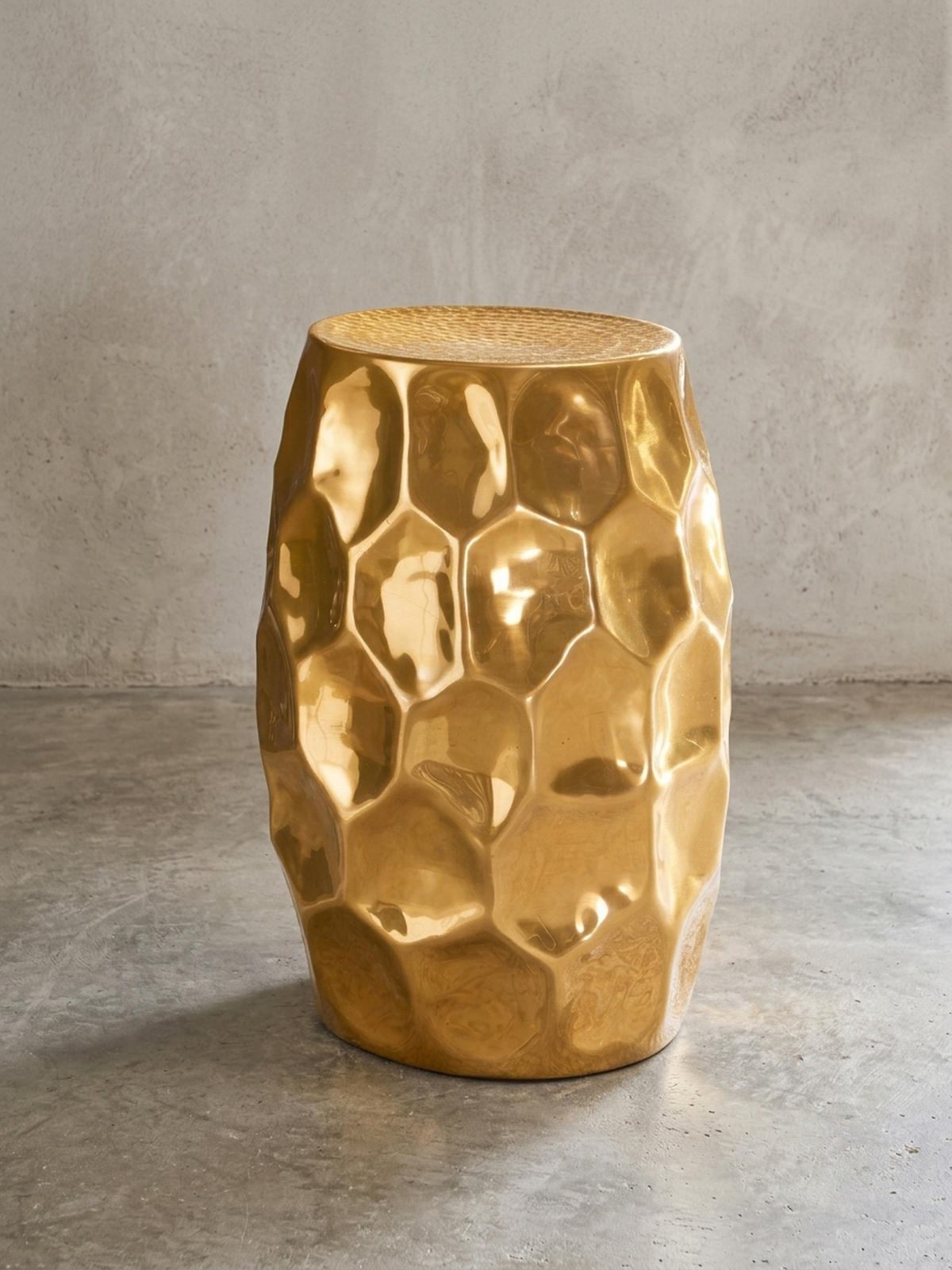 BEISTELLTISCH Aluminium Hammerschlag Pflegeleicht ENNS, Gold 30x30x47 cm - Goldfarben, Metall (30/30/47cm) - KADIMA DESIGN
