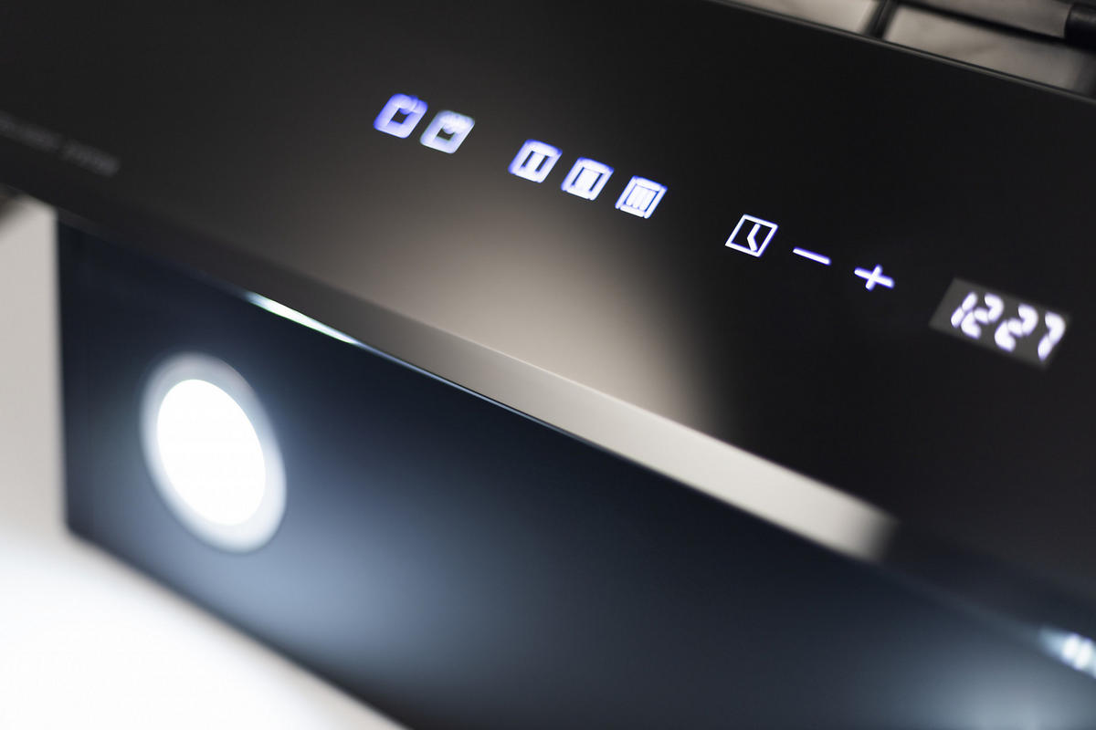 DUNSTABZUGSHAUBE AT 6410 F Eco 60 cm Schwarz - Schwarz, Glas/Metall (60/77/37.5cm) - Kaiser Küchengeräte