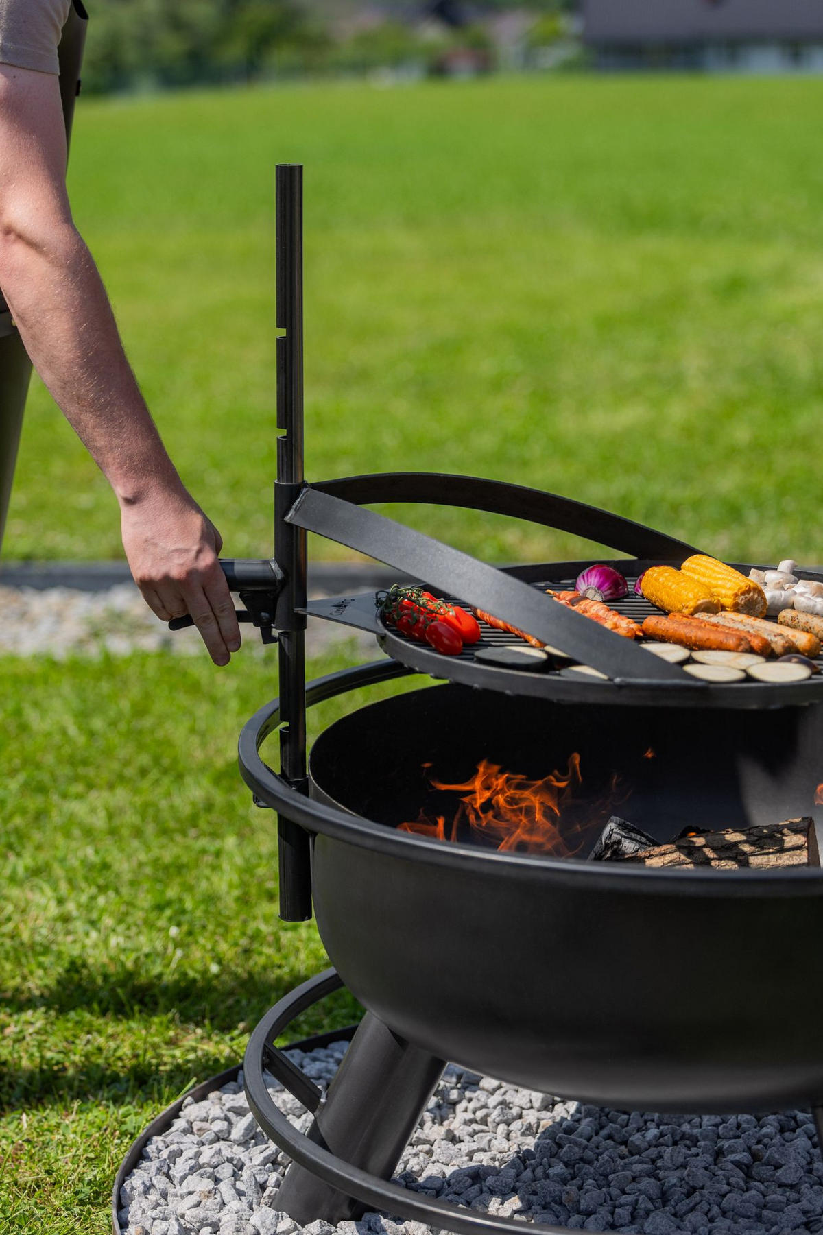 FEUERSCHALE-SET Arizona Stahl Ø 80 cm mit Grillrost Ø 60 cm - Schwarz, Metall (80/110/80cm) - Mr. Deko