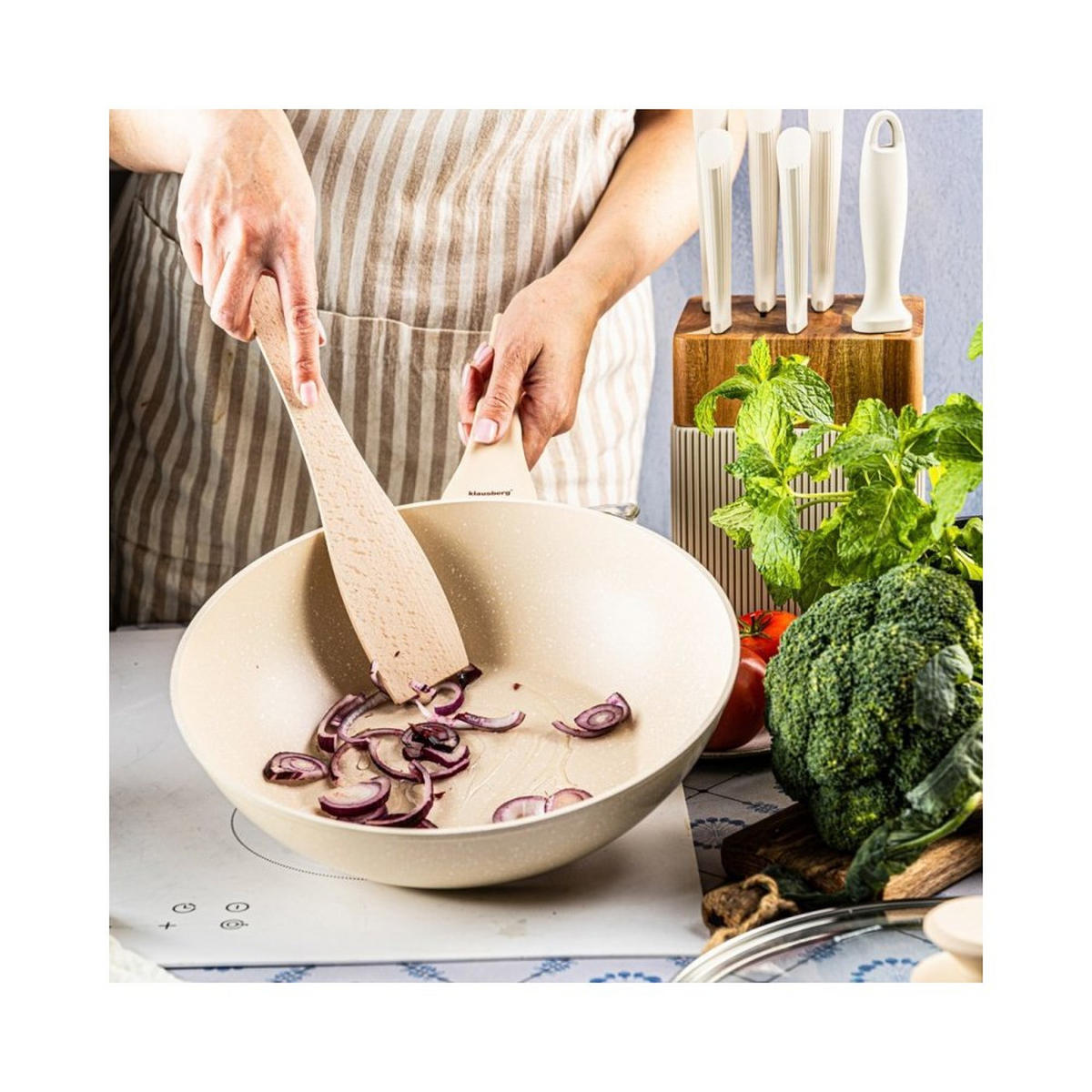 WOK Creme 28/28/8 cm 64479 - Creme, Metall (28cm) - Klausberg 