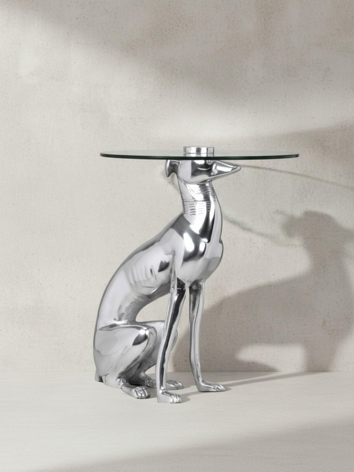 BEISTELLTISCH – Aluminium Glas Silber Skulptur Windhund 55x40 cm handgefertigt - Silberfarben, Glas/Metall (40/40/50cm) - KADIMA DESIGN