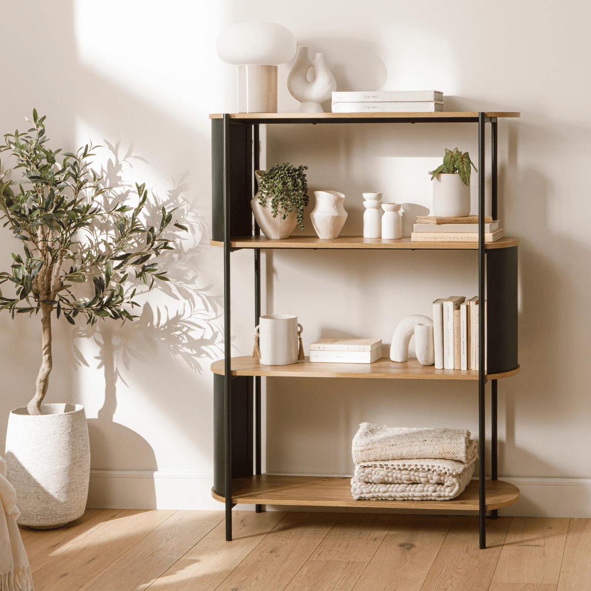 REGAL mit 4 Ebenen in Holzoptik und schwarzen Metallseiten - Eschefarben, Holzwerkstoff (34/133.5/39.5cm) - Calicosy