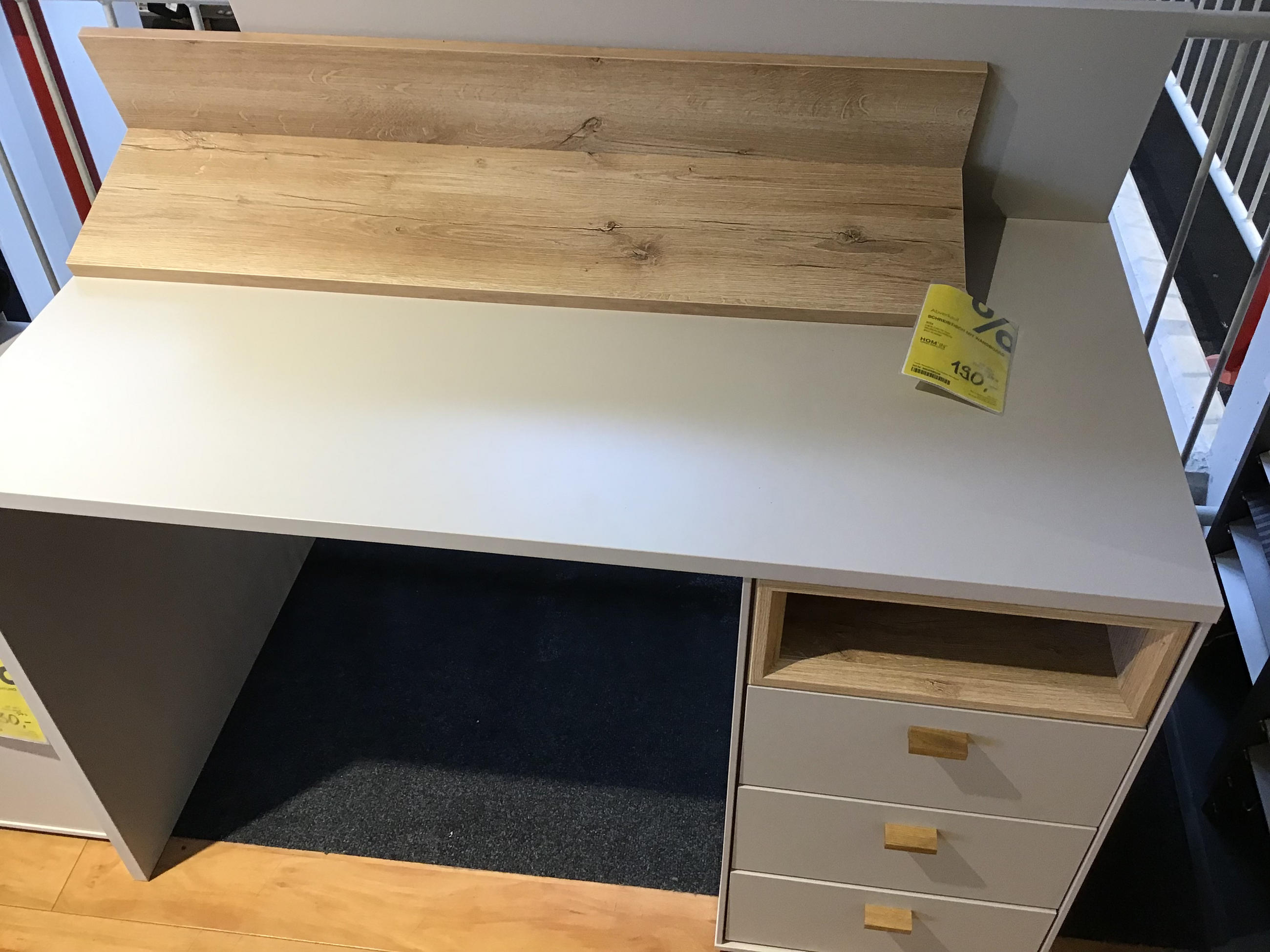 Schreibtisch - Hom`in