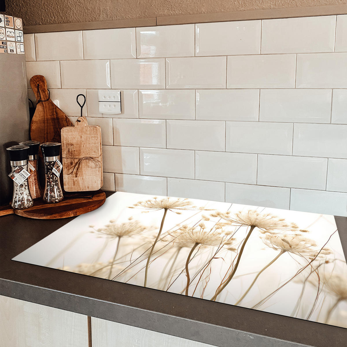 HERDABDECKPLATTE Blumen - Weiß - Sonnenlicht Induktionsschutz 81.6x52.7 cm - Ecru, Kunststoff (81.6/52.7/0.2cm) - MuchoWow