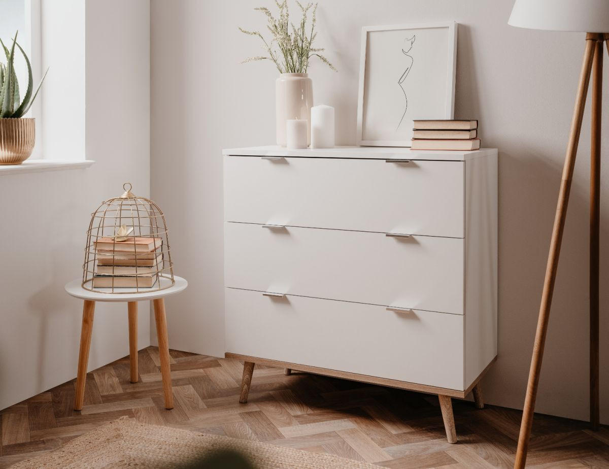 SCHUBKASTENKOMMODE weiß matt, Eiche Sonoma massiv 80 cm, Kommode skandinavisch - Chromfarben/Eichefarben, Holz/Holzwerkstoff (80/86.5/40cm) - Furn.Design