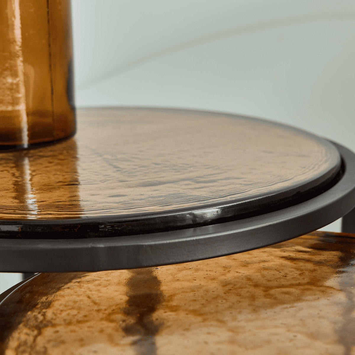 BEISTELLTISCHE für Sofa aus Rauchglas und schwarzem Metall D44 cm - IGLOO - Schwarz, Metall (51/51/53cm) - Signature