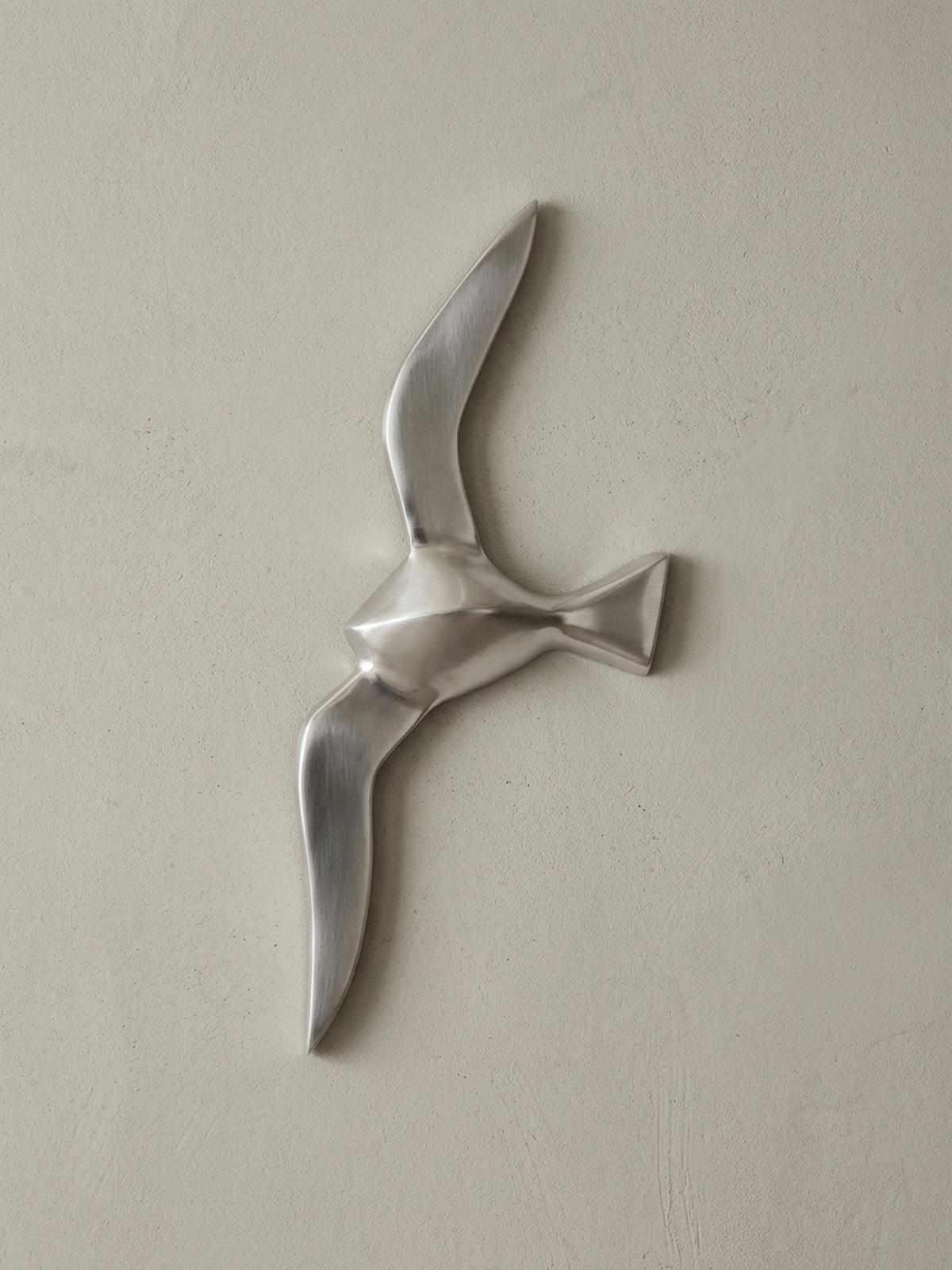 WANDDEKO Möwe Aluminium silberfarben poliert 30 cm mit Wandhalterung - Silberfarben, Metall (30/13/3cm) - KADIMA DESIGN