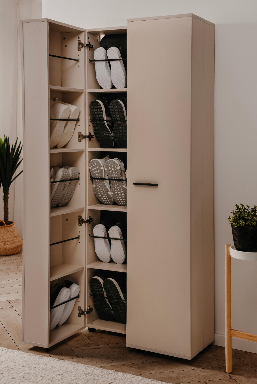 SCHUHSCHRANK Samtfarben 74 cm, Flurschrank aufklappbar für 30 Paar Schuhe - Beige/Schwarz, Holzwerkstoff/Kunststoff (74/181.5/34cm) - Furn.Design