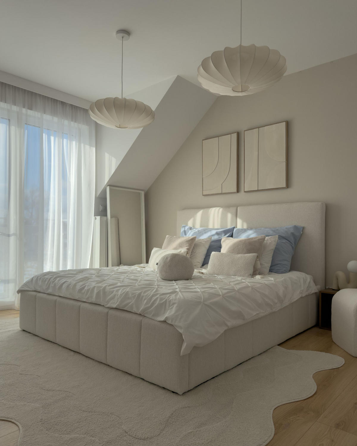 POSTEL s úložným prostorem 180/200 cm Látka Krémově bílá Castelnavet - krémová, textil (180/200cm) - Beliani