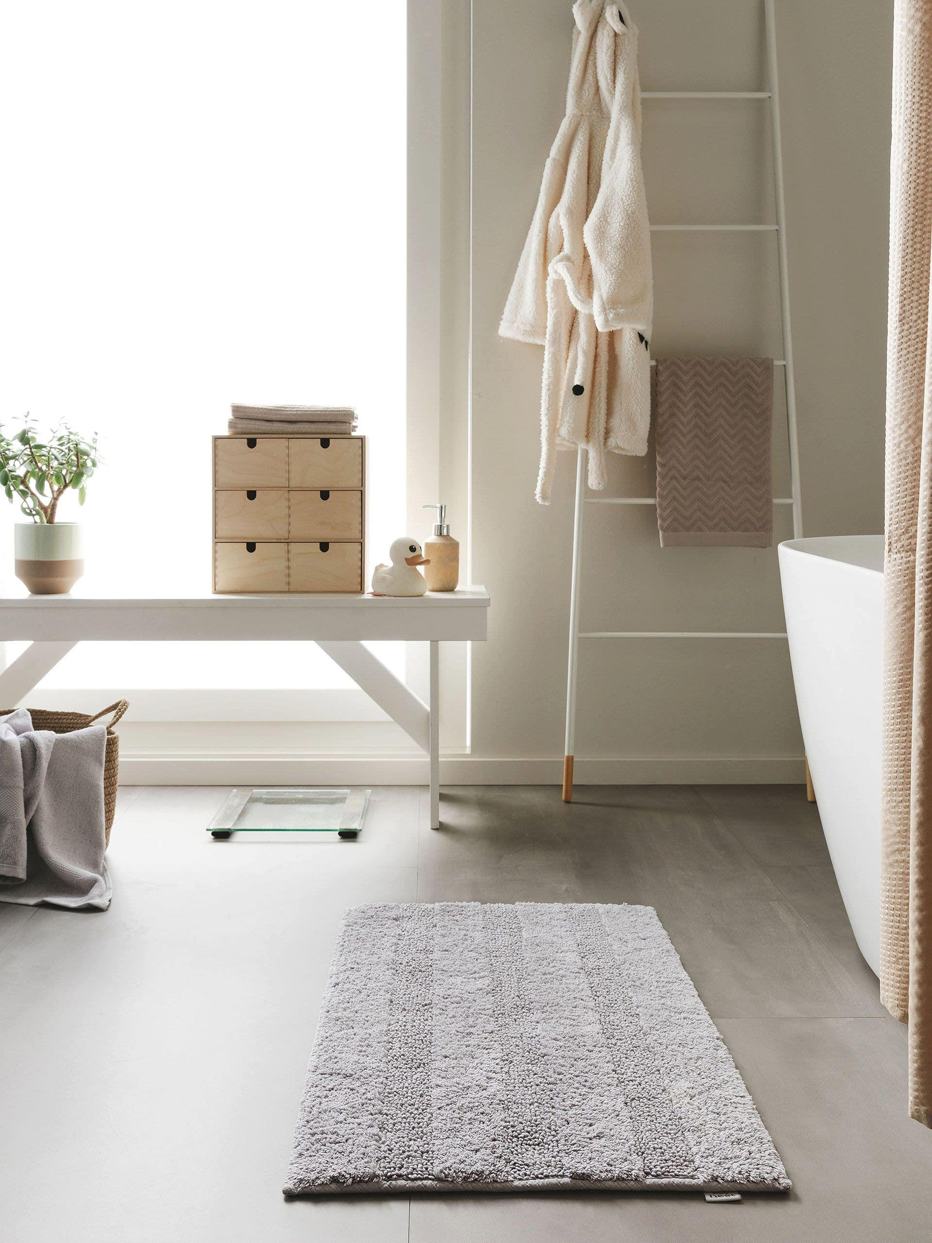 BADEMATTE Ilka Hellgrau 50x80 cm - Hellgrau, Textil (50/80cm) - benuta Nest