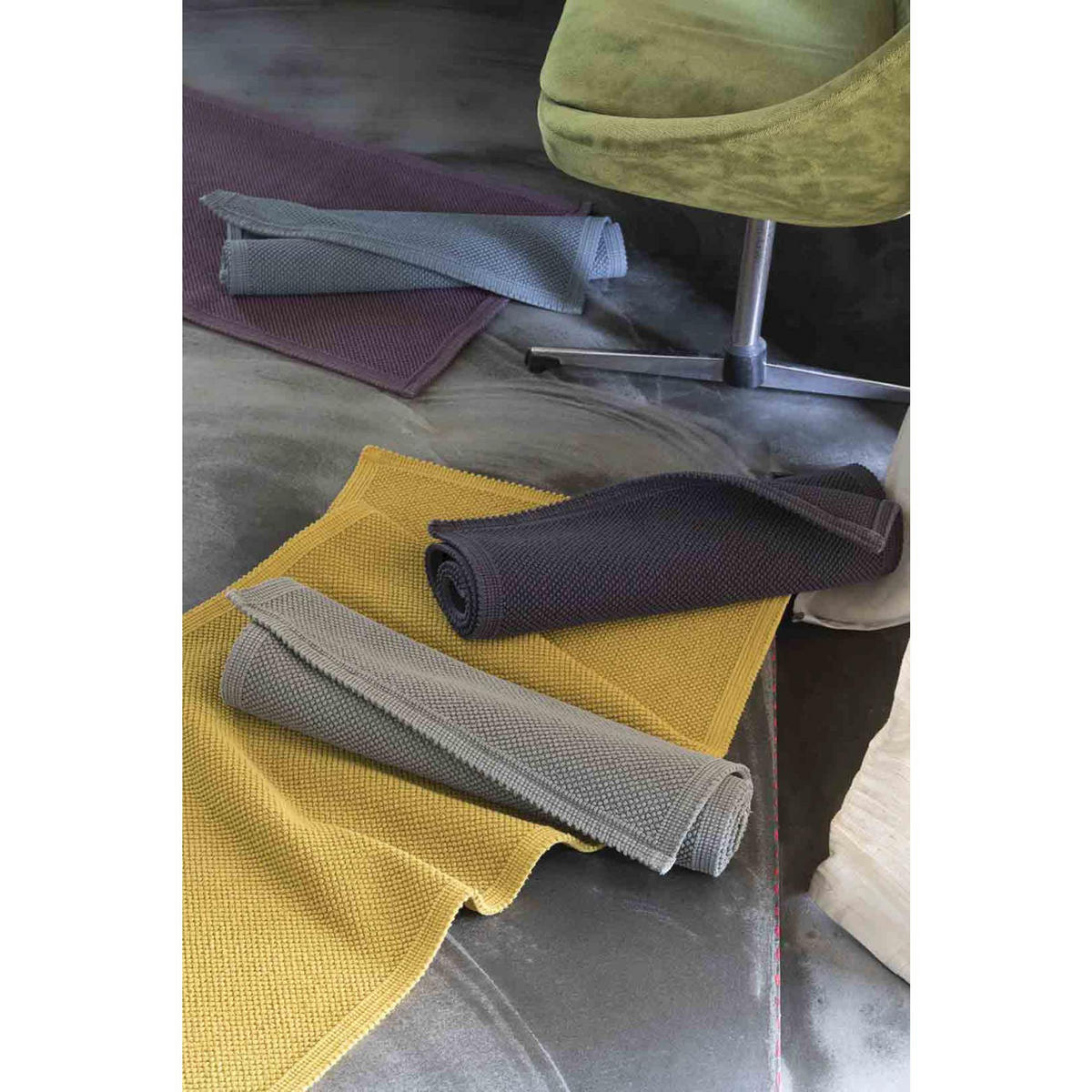 BADEMATTE Etia perlweiß 54 x 110 cm - Hellgrau, Textil (54/110cm) - Vivaraise