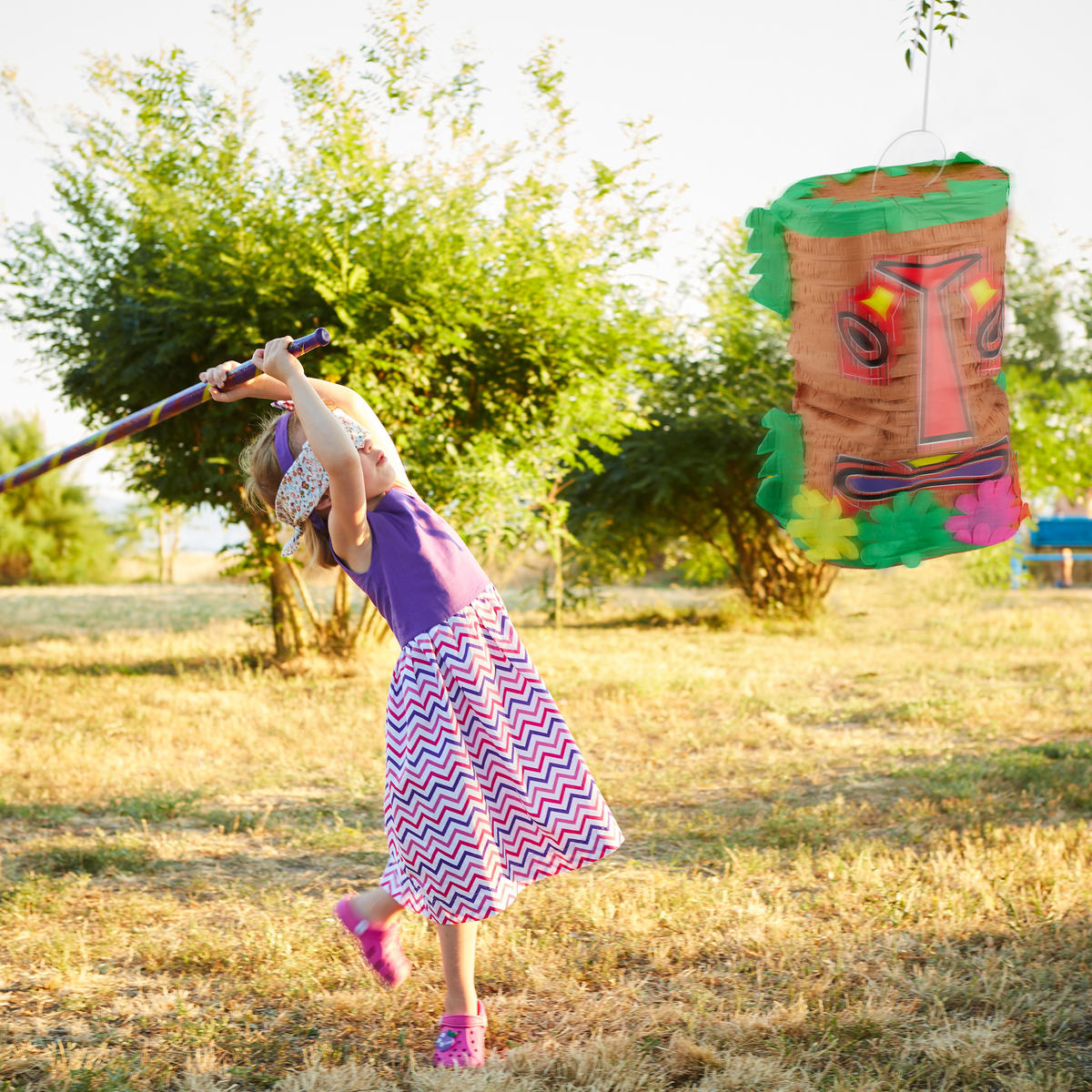 PINATA Tiki - Multicolor, Papier (30/47/20cm) - Relaxdays