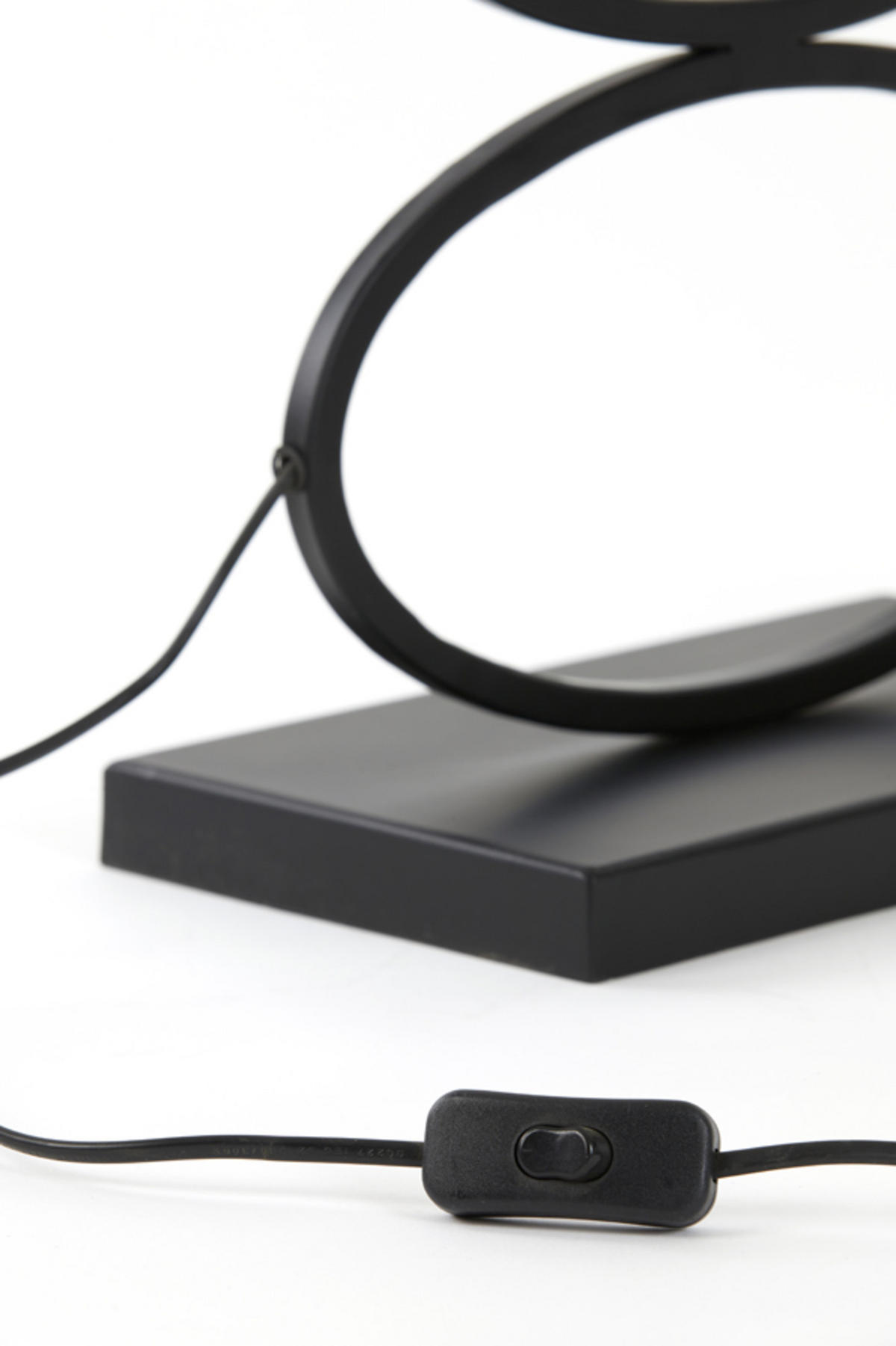 LAMPENFUSS Stelius Schwarz Ø33/42 cm - Schwarz, Metall (33/17/42cm) - Light & Living