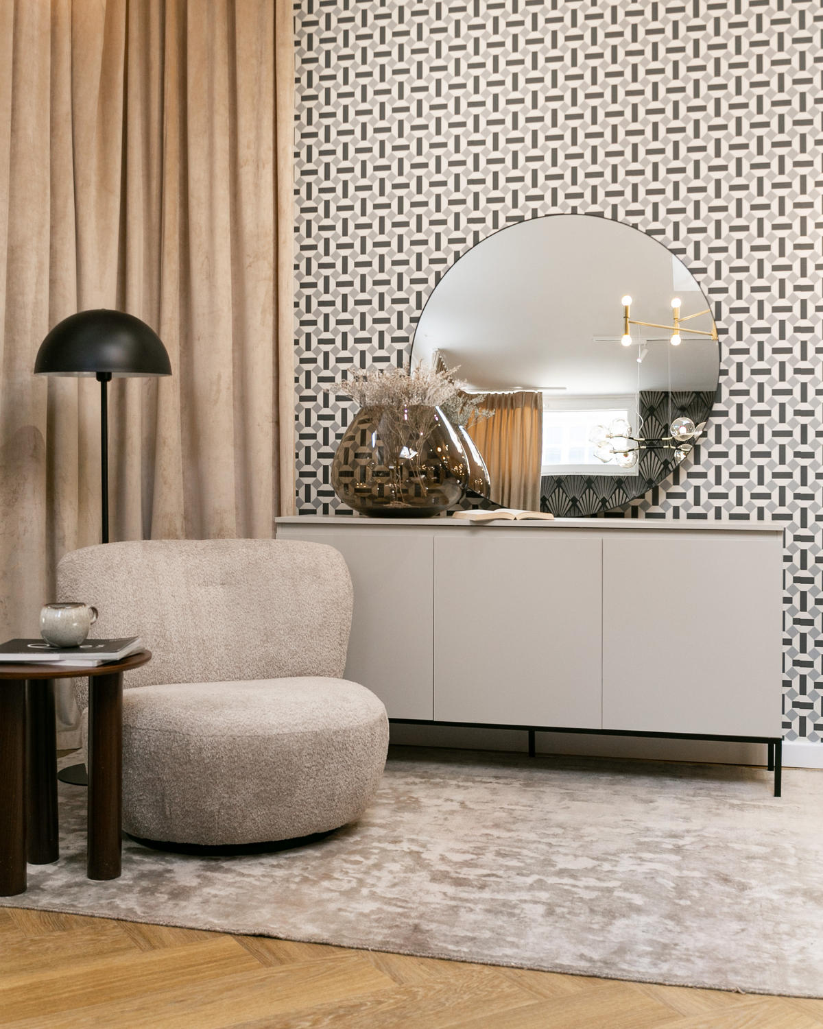 SIDEBOARD Bemmi Beige mit schwarzen Beinen 3-türig 150 cm - Beige/Schwarz, Holzwerkstoff/Metall (150/71.5/35cm) - Selsey