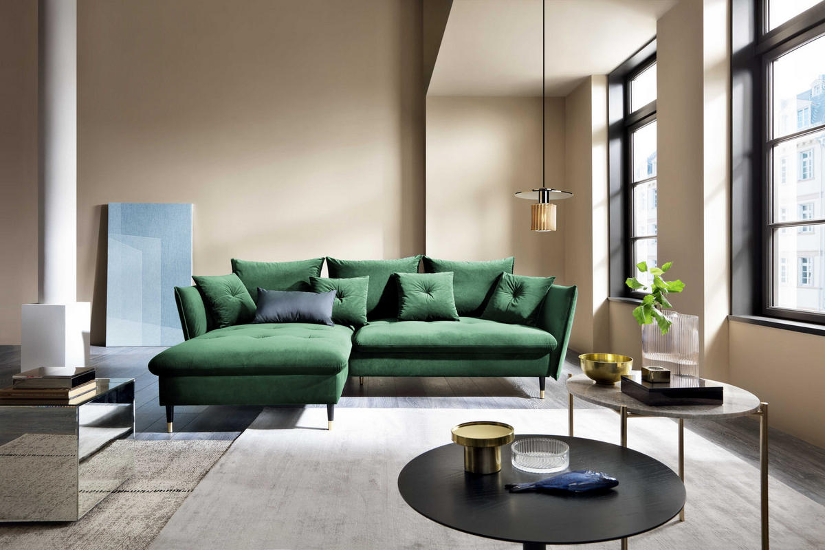 ECKSOFA GLAM mit Schlaffunktion, Ottomane & goldenen Füßen – Samtsofa im Glamour-Stil mit Zierkissen, 258x167x91cm, Linke, GRÜN - Grün, Holz/Textil (167/258cm) - DomoHome
