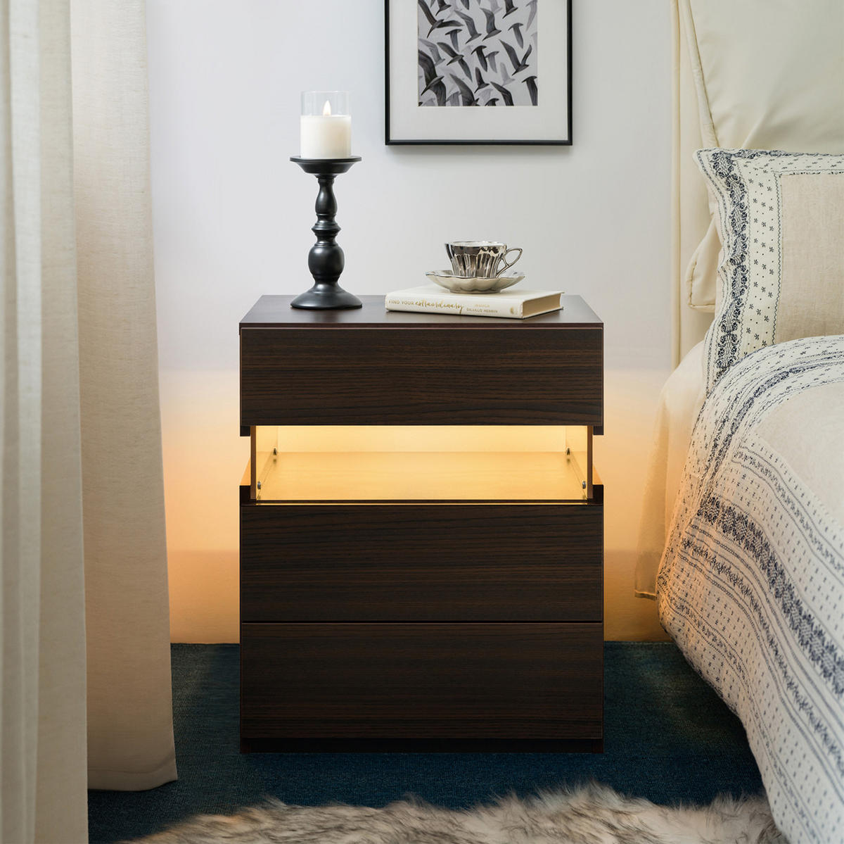NACHTTISCH 48/38/61 cm walnussfarben aus Holzwerkstoff mit 3 Schubladen und LED-Beleuchtung - Walnussfarben, Holzwerkstoff (38/61/48cm) - OKWISH