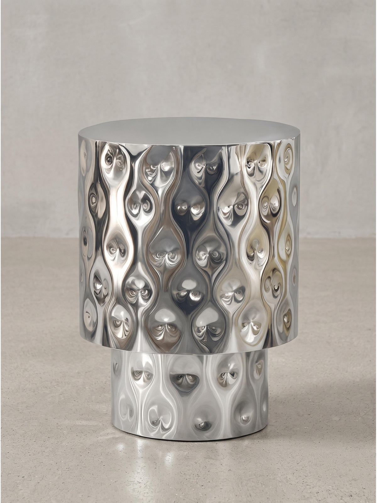 BEISTELLTISCH MAYENNE, Aluminium, handgefertigt, Silber, Ø 36 x 50 cm - Silberfarben, Metall (36/36/50cm) - KADIMA DESIGN