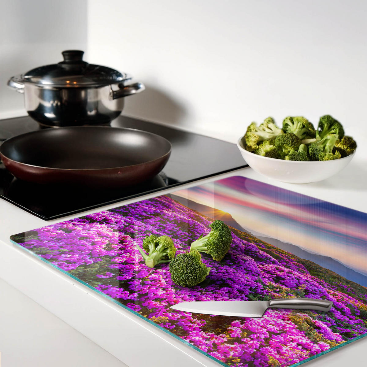 GLASPLATTE 60x52 cm Blumen in den Bergen - Lila, Glas (60/0.4/52cm) - TULUP