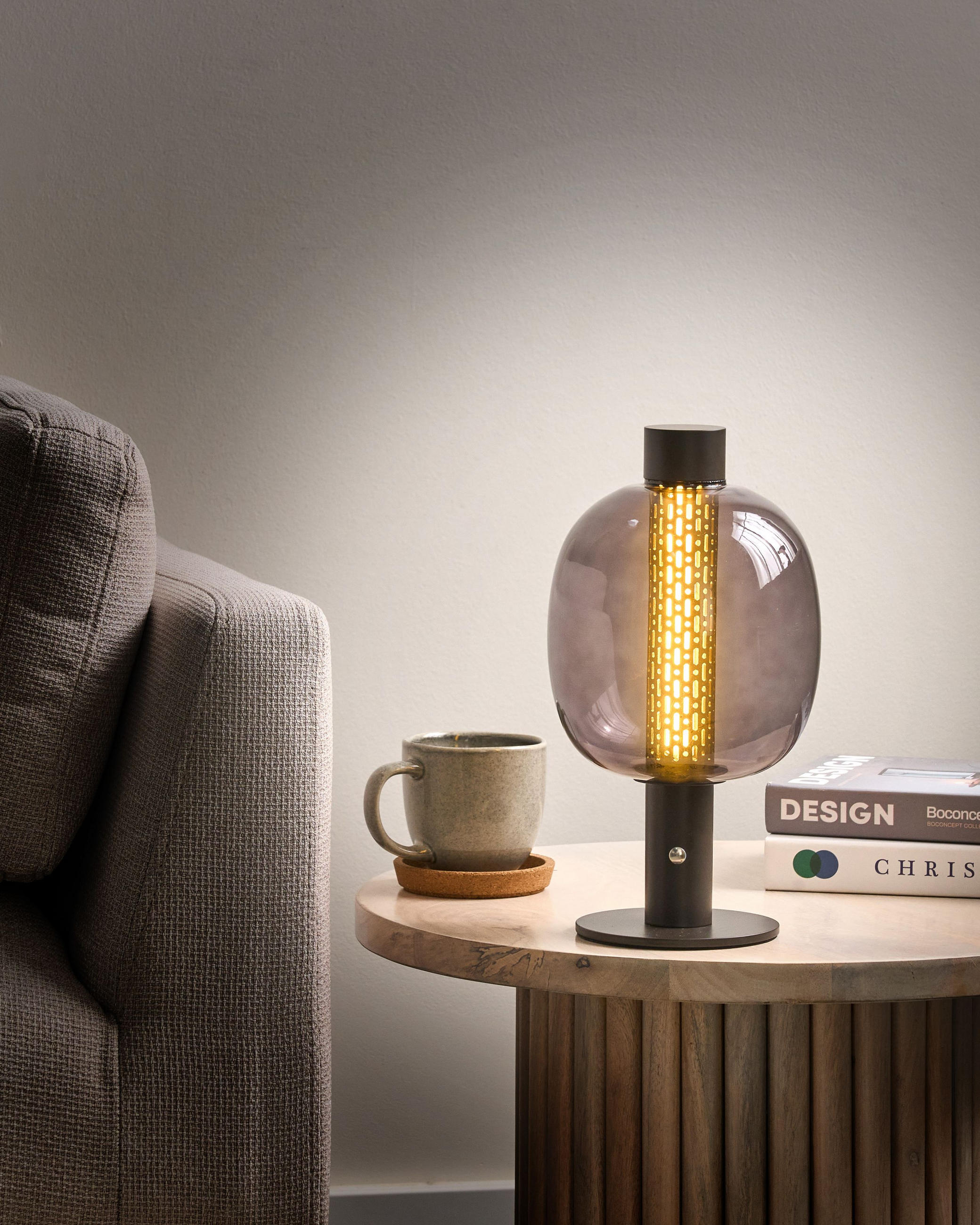 LED-TISCHLEUCHTE Schwarz Pulangi - Schwarz, Metall (15/15/30cm) - Beliani