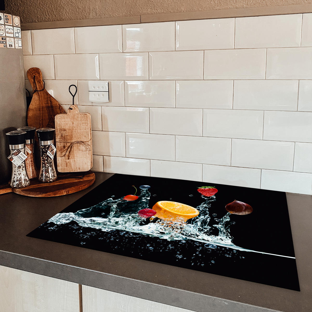 HERDABDECKPLATTE Wasser - Obst - Orange - Erdbeere - Kirsche - Schwarz 70x52 cm - Orange, Kunststoff (70/52/0.2cm) - MuchoWow