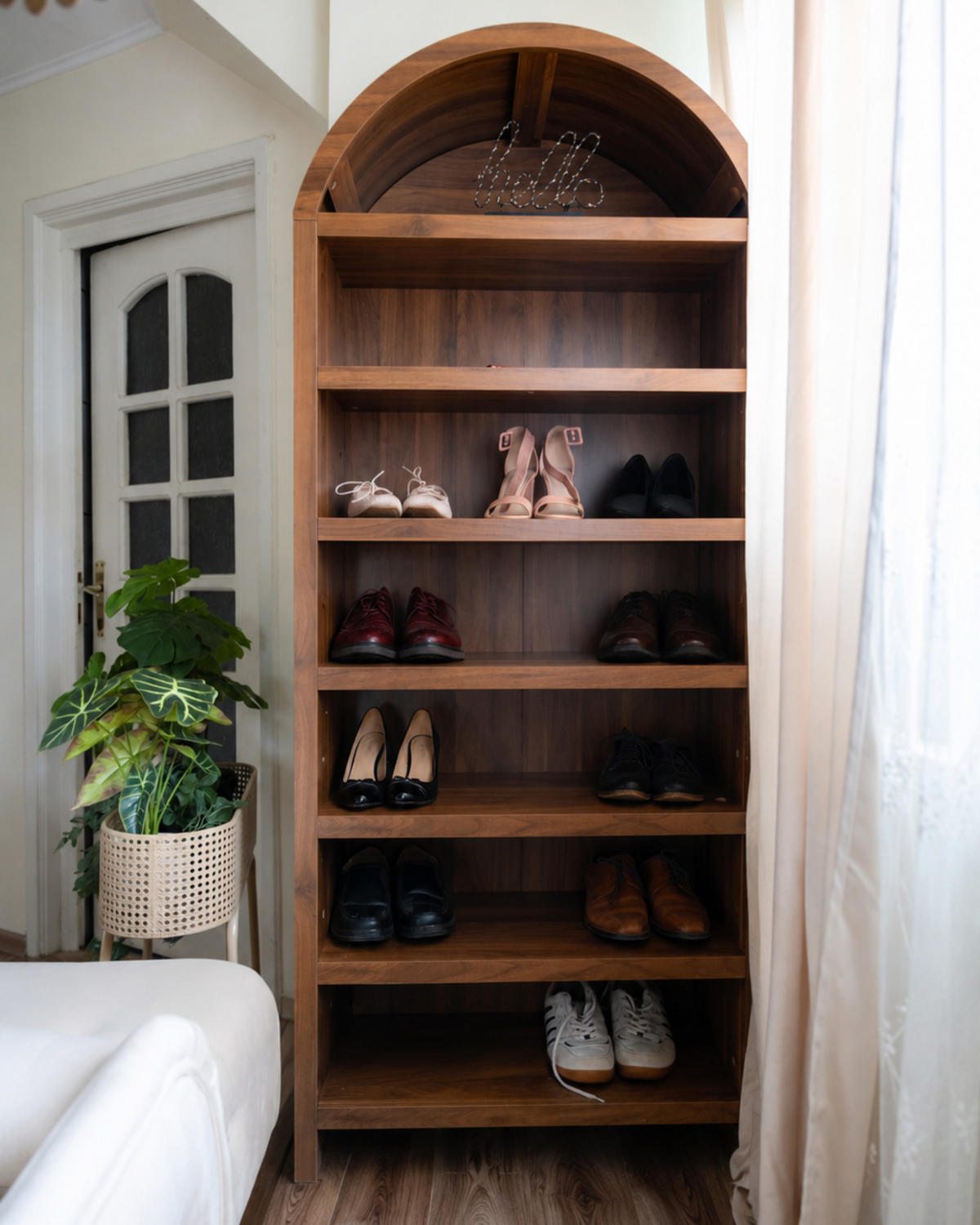 SCHUHSCHRANK Dunkelbraun Lambina - Braun, Holzwerkstoff (75/180/35cm) - Beliani