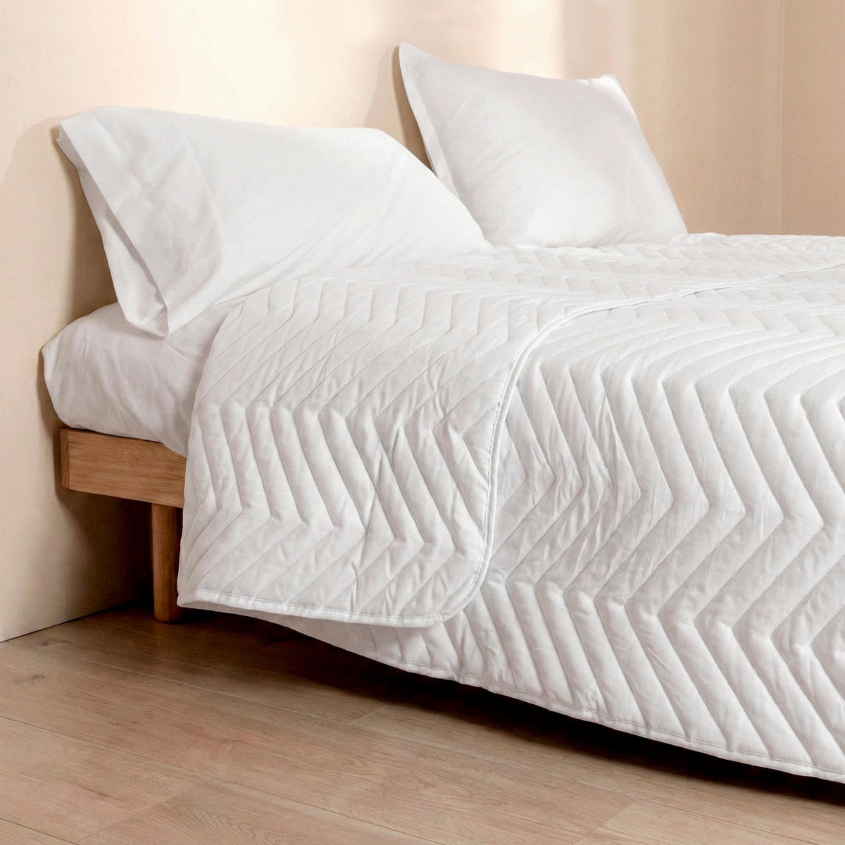 TAGESDECKE Arista Weiss 240x260 cm (Bett 135/140/150) - Weiß, Textil (240/260cm) - Happy Friday