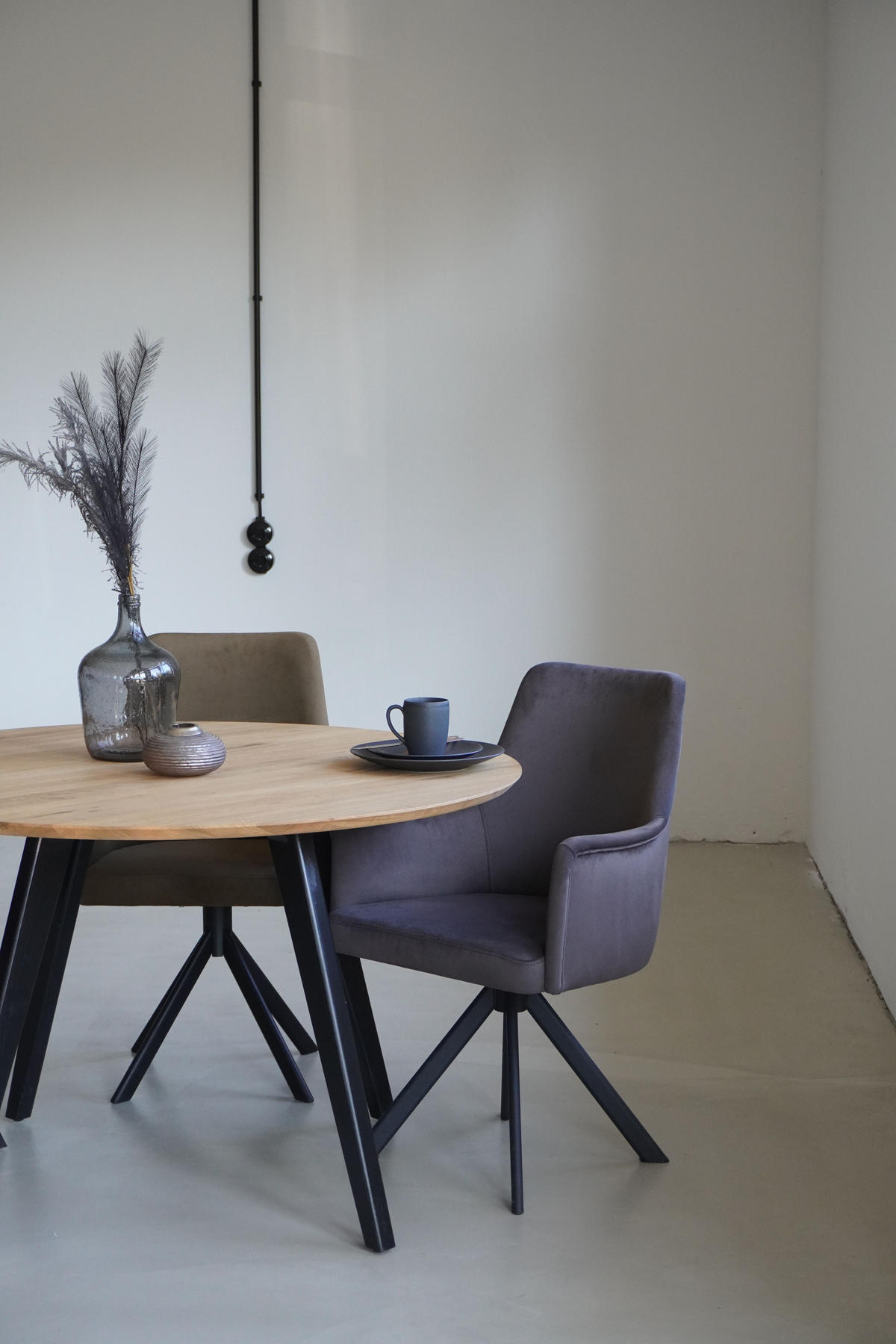 ARMLEHNENSTUHL Sello schlamm mit S-Fuß drehbar - Schlammfarben/Schwarz, Textil/Metall (55/90/58cm) - INKA furniture