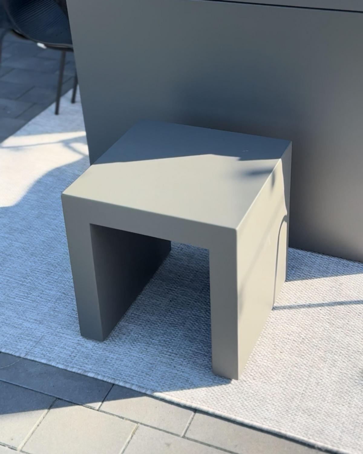 SCAUN DE GRĂDINĂ set de 2 beton gri Taranto - gri, piatră (40/40/40cm) - Beliani