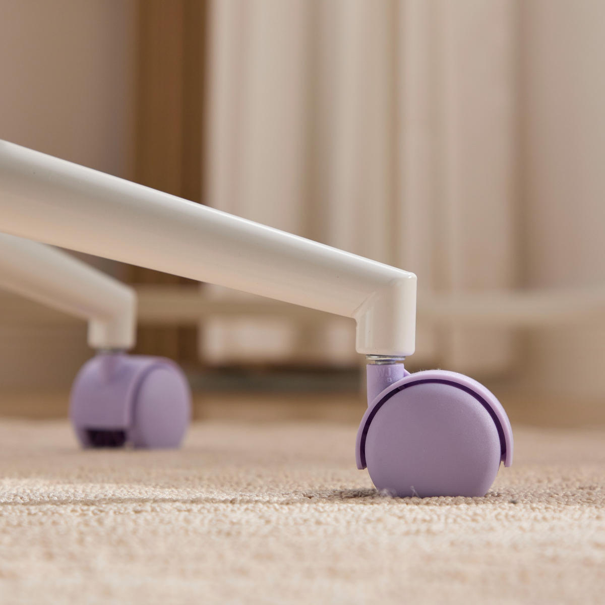 DREHSTUHL 63 cm Violett Kunstfell – Höhenverstellbarer Polsterstuhl mit 360° Drehfunktion Modern - Violett/Lila, Textil (63/86/67cm) - Urban Meuble