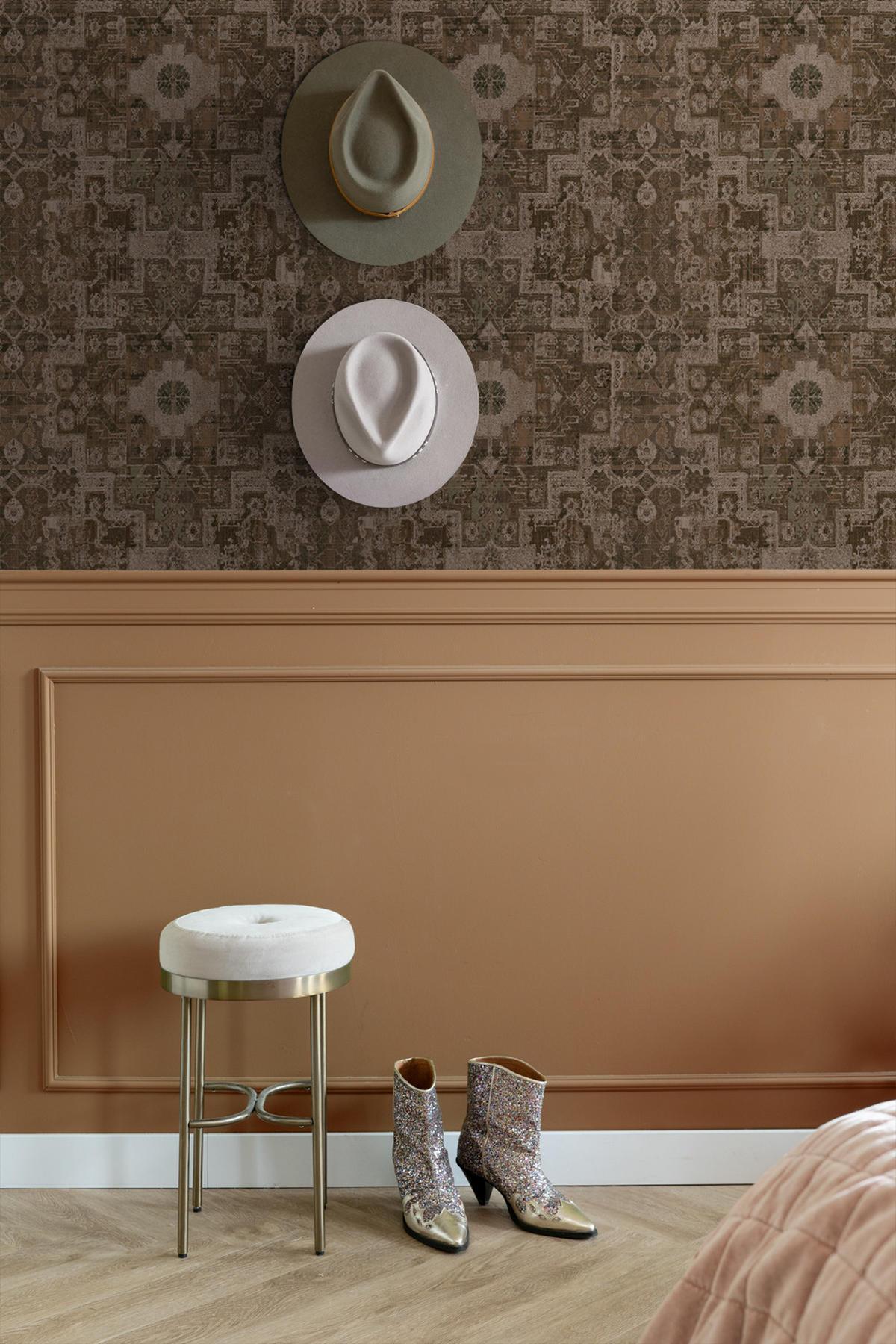 TAPETE orientalisches Kelim-Patchwork 50 x 900 cm - Braun, Papier (50/900cm) - ESTAhome