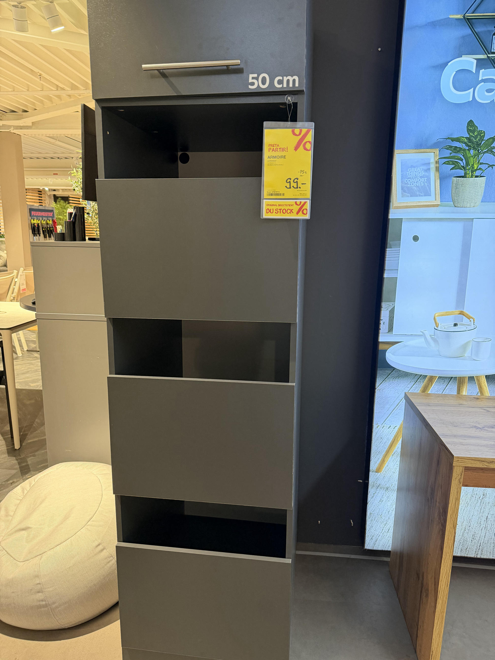 Armoire