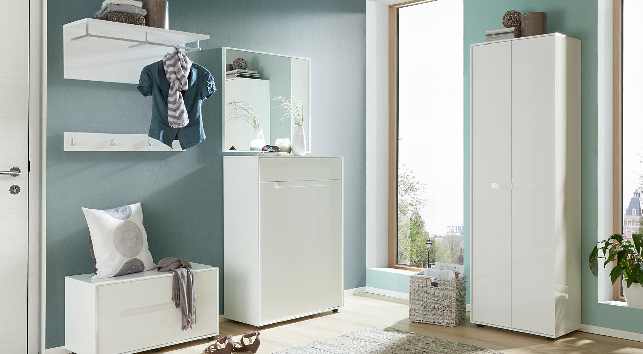 Novel Garderobe