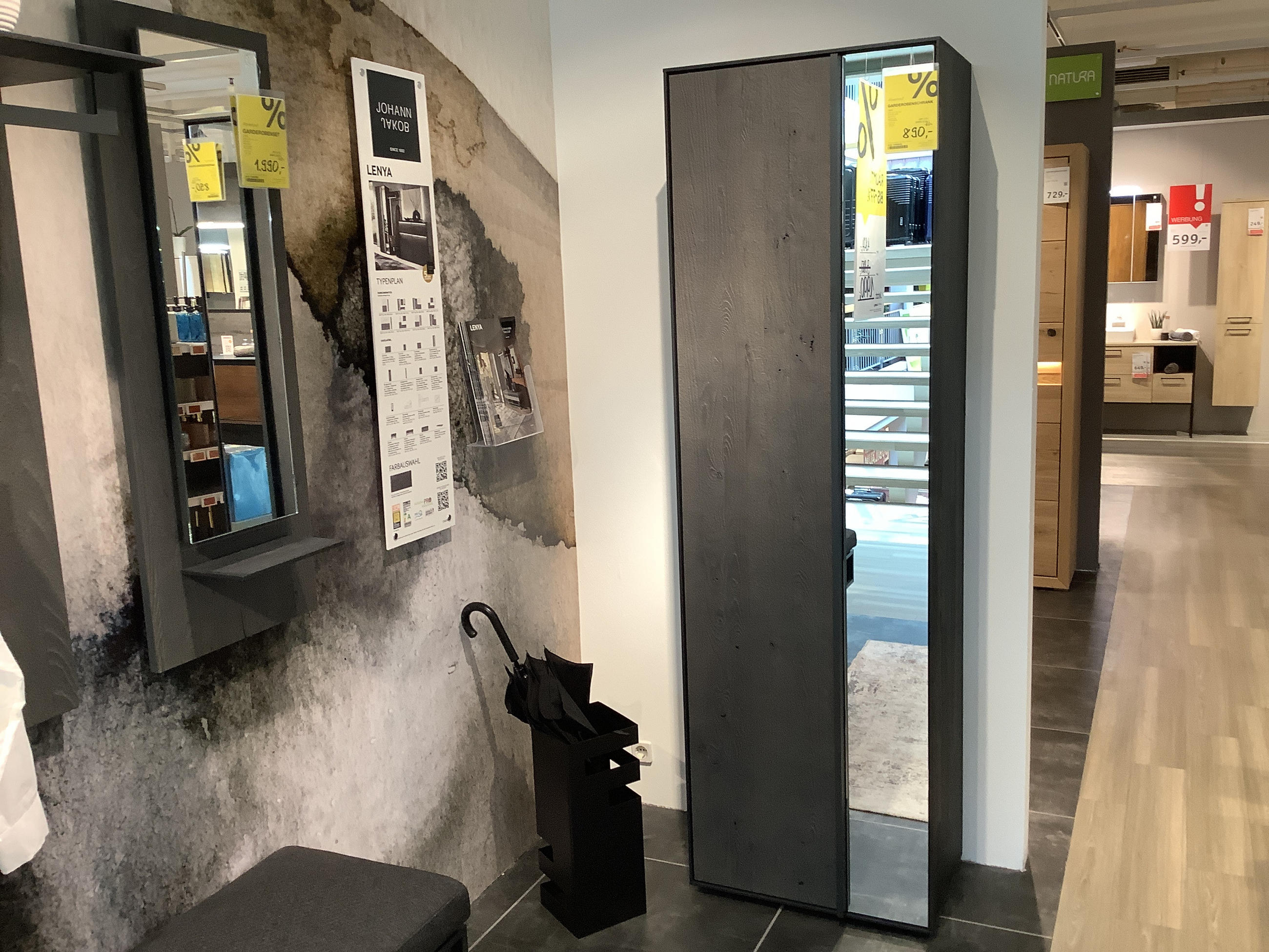 Garderobenschrank Lenya