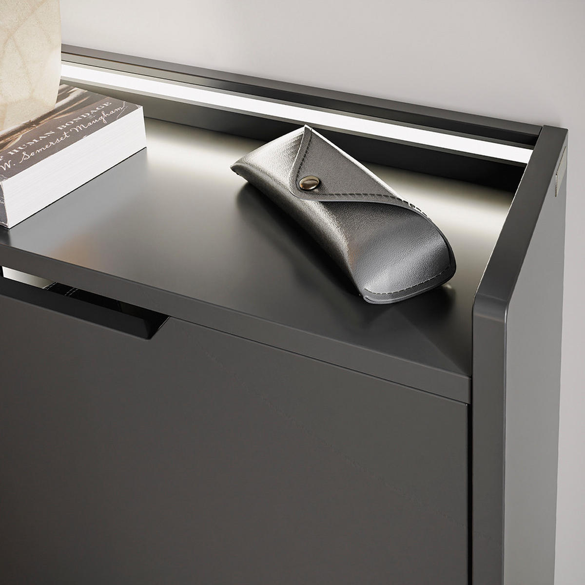 SCHUHSCHRANK 3 Türen Schwarz 50x19x131cm Modern - Schwarz, Holzwerkstoff (19/131/50cm) - SoBuy