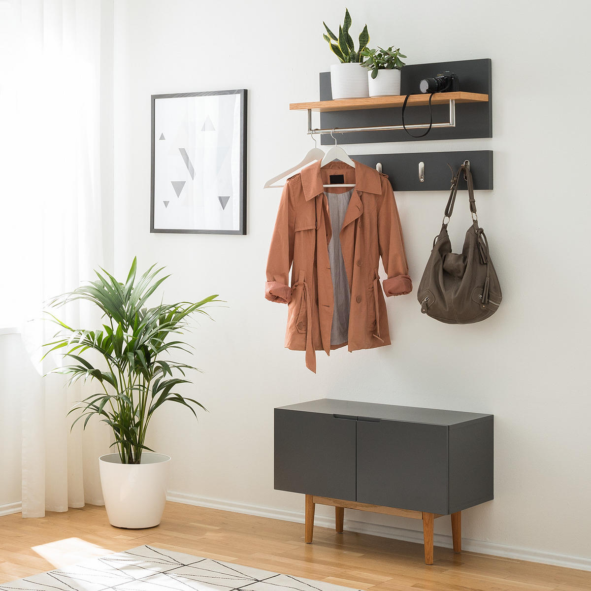 GARDEROBENLEISTE - Grau, Holzwerkstoff (76/15/3.6cm) - home24