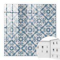 SCHLÜSSELBOX Weiß 30x30 cm – Türöffnung nach rechts - Geometrische Eleganz - Grau, Metall (30/30/5cm) - TULUP