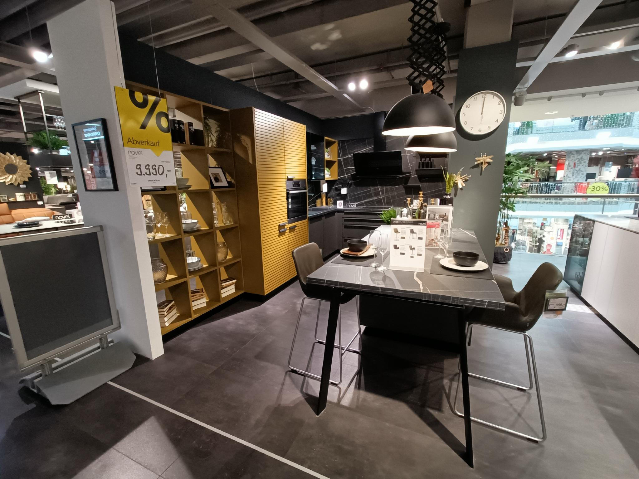 EINBAUKÜCHE SILVIA - Novel