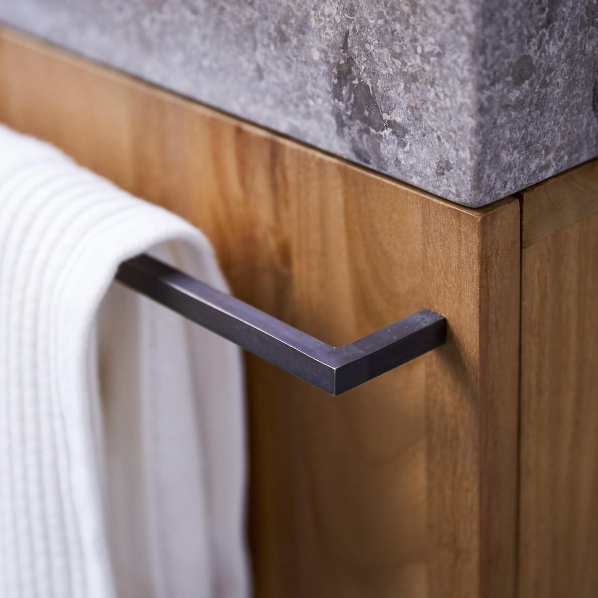 BADUNTERSCHRANK Stelle Grau aus Teak - Grau, Holz (38/52/30cm) - Tikamoon