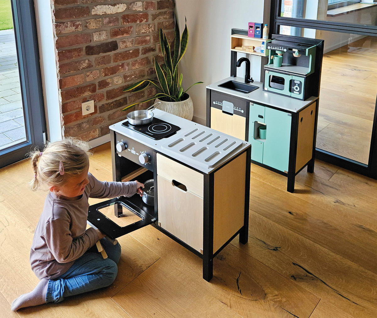 KINDERKÜCHE MIT KÜCHENINSEL INDUSTRIAL - Schwarz, Holz (60/59.5/81cm) - small foot