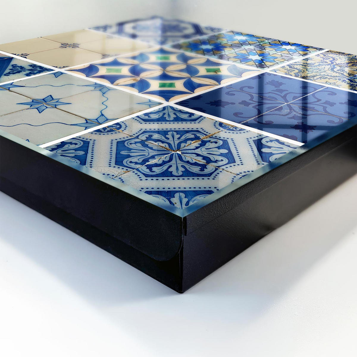 SCHLÜSSELBOX Schwarz 30x30 cm- Türöffnung nach rechts - Azulejos-Fliesen - Blau, Metall (30/30/5cm) - TULUP