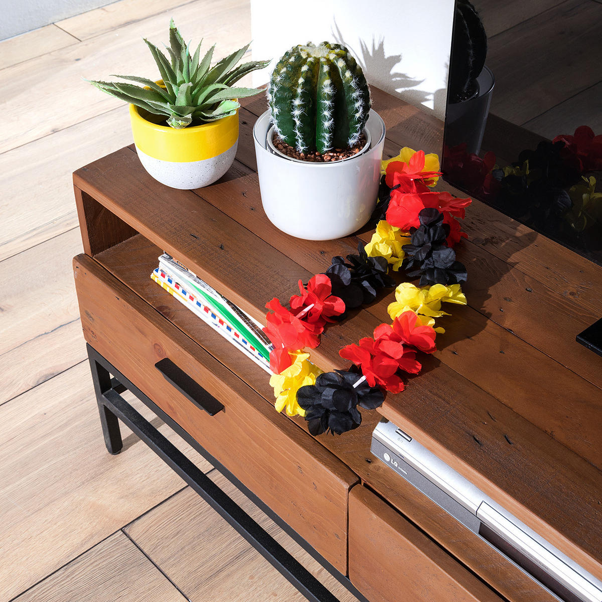 TV-LOWBOARD - Pinie massiv / Metall, 160 cm - Schwarz/Pinienfarben, Holz (160/50/45cm) - home24