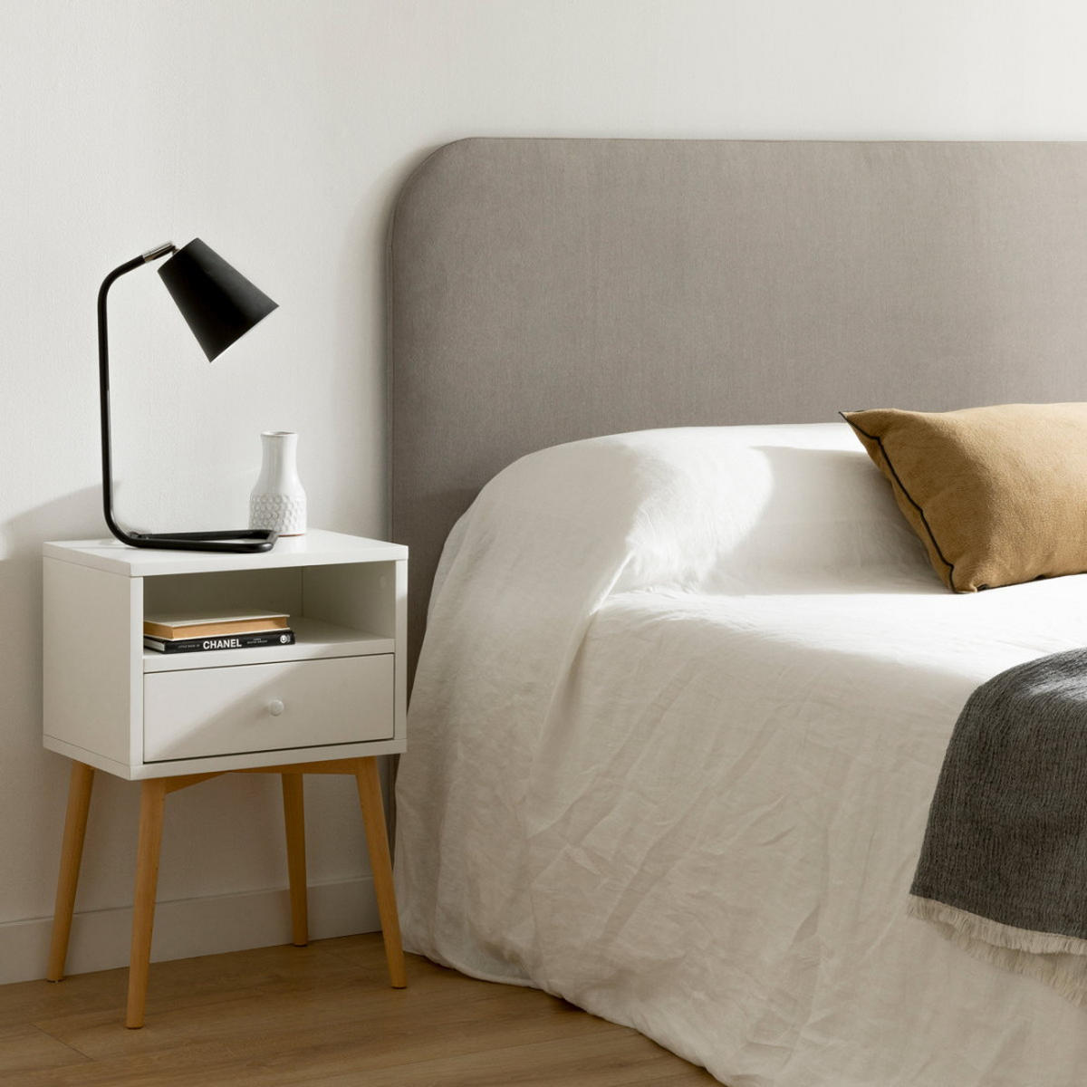 NACHTTISCH Tilo Natur - Weiß 40 cm x 60 cm - Braun/Weiß, Holz (40/60/30cm) - Kenay Home