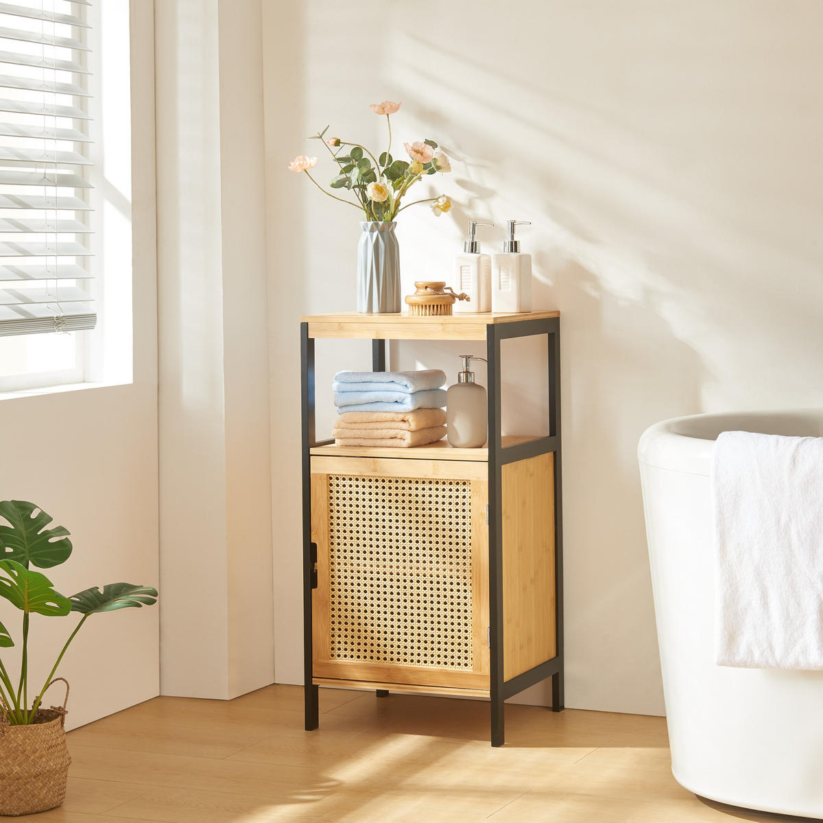 BADEZIMMERSCHRANK Tervola - Schwarz/Naturfarben, Naturmaterialien/Holzwerkstoff (40/80/35cm) - [en.casa]