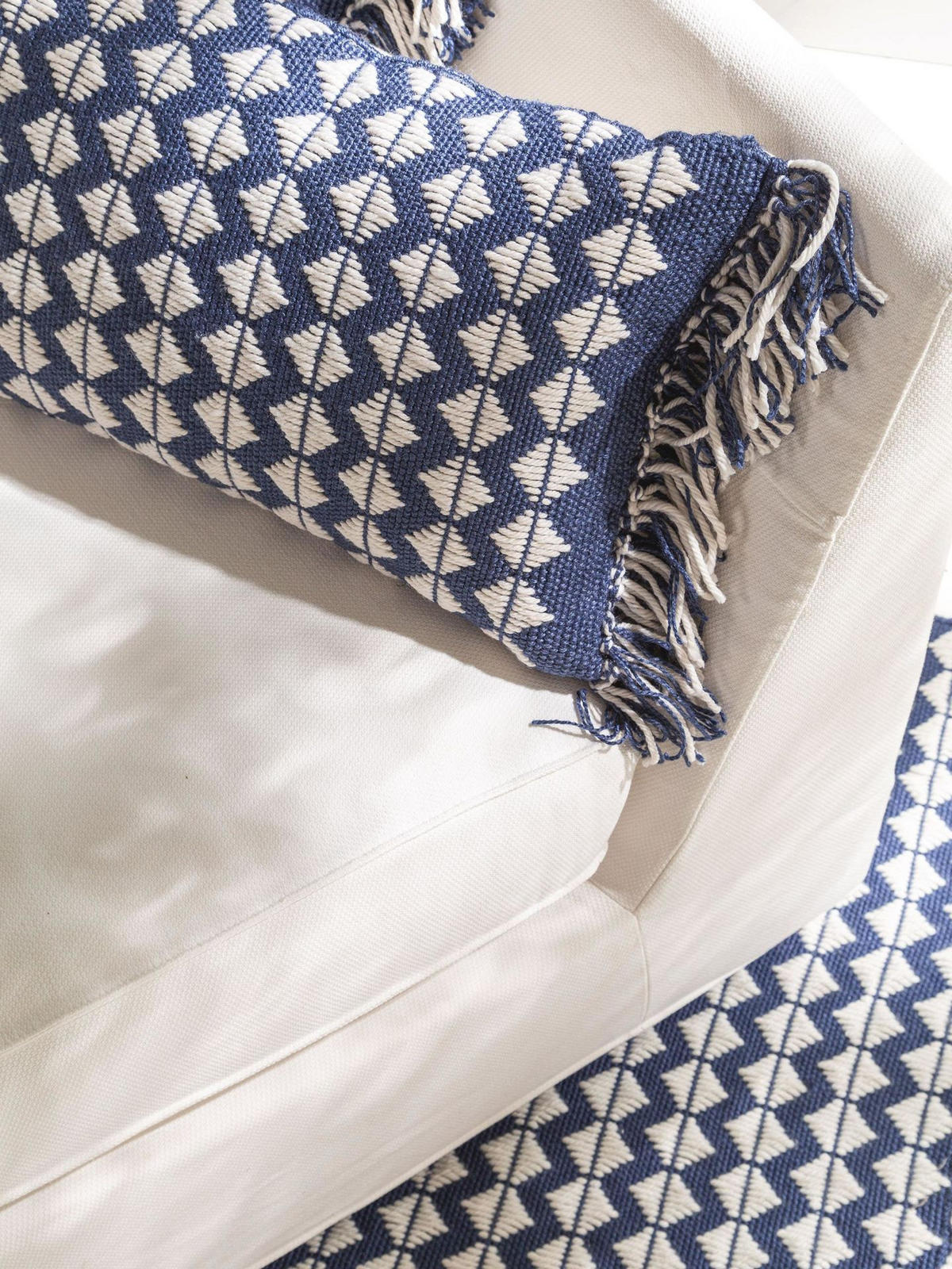 OUTDOORKISSEN Morty Dunkelblau 30x50 cm - Blau, Textil (30/1cm) - KUNSTLOFT