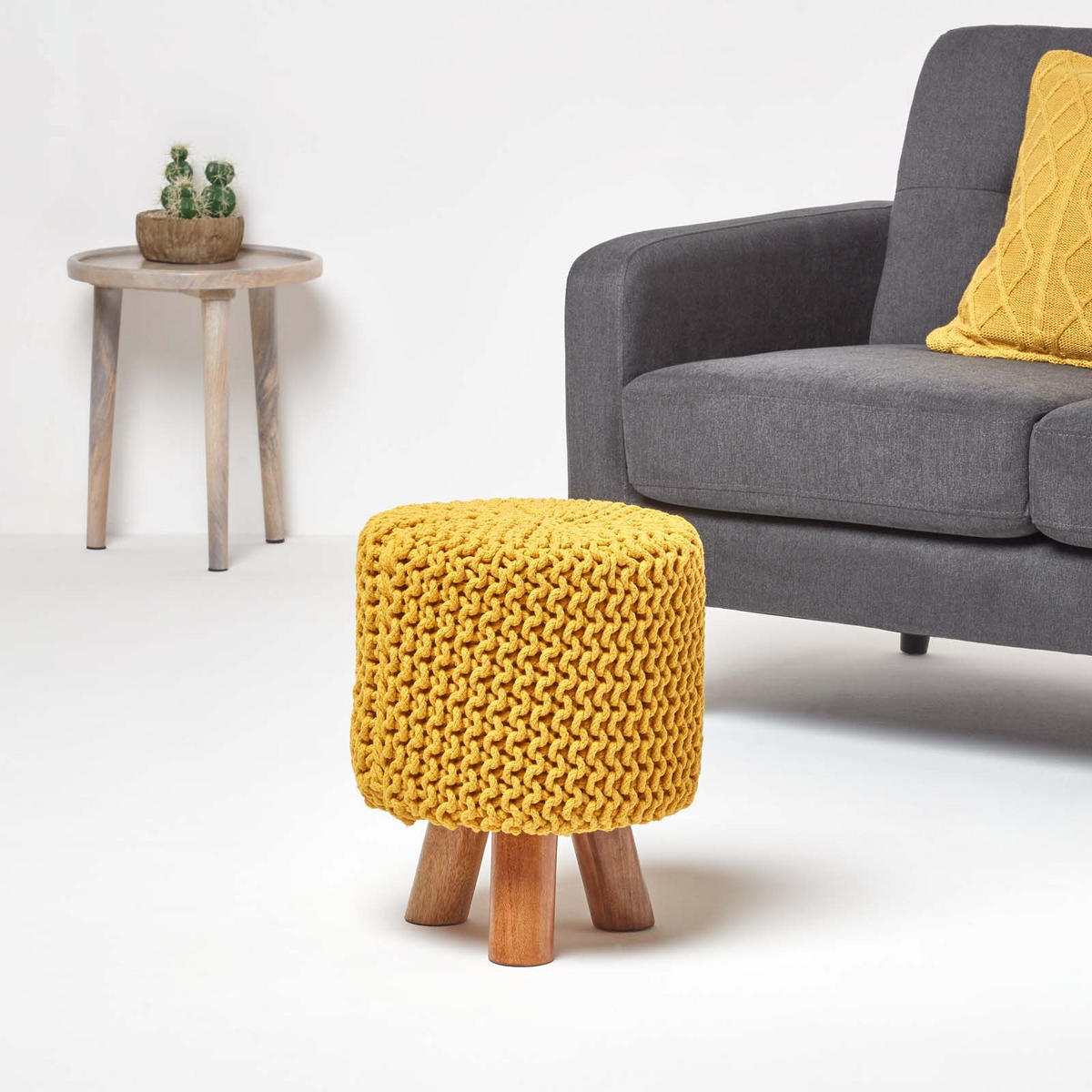STRICK-HOCKER senfgelb, Dreibein 32/32/42 cm - Currygelb, Textil (32/42/32cm) - Homescapes