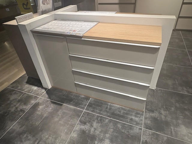 Kommode "Delta" +AUSSTELLUNGSSTÜCK+ - Moderano