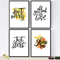 POSTER Set mit 4 glücklich und bunt Dont Worry A4 Schwarzer Rahmen - Schwarz, Papier (29.7/3cm) - Nacnic